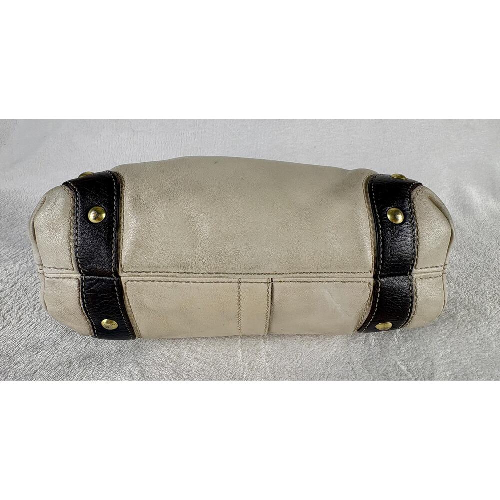 Coach Carly Hobo in Cream/Ivory with Chain - Picture 5 of 16